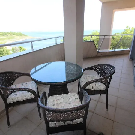 Menada In Vris * Tsarevo